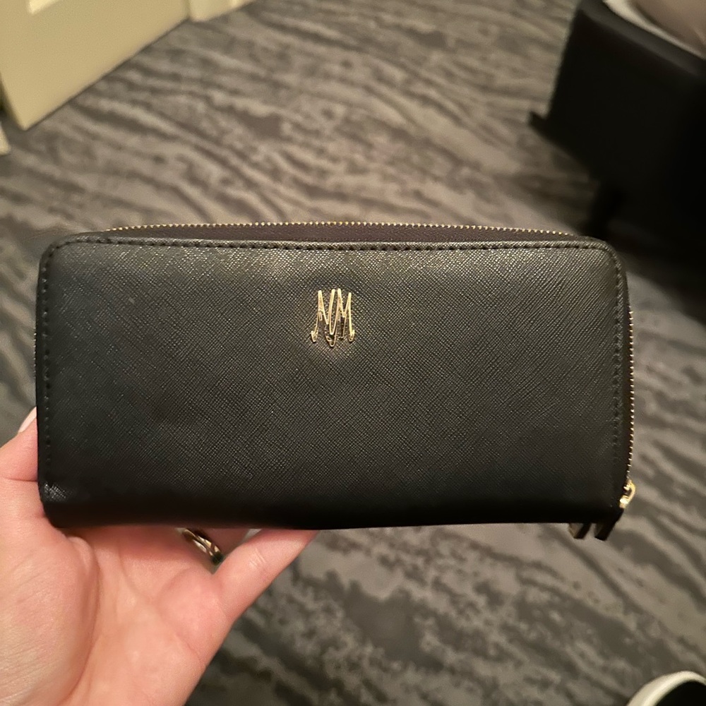 Neiman Marcus black leather wallet gold hardware